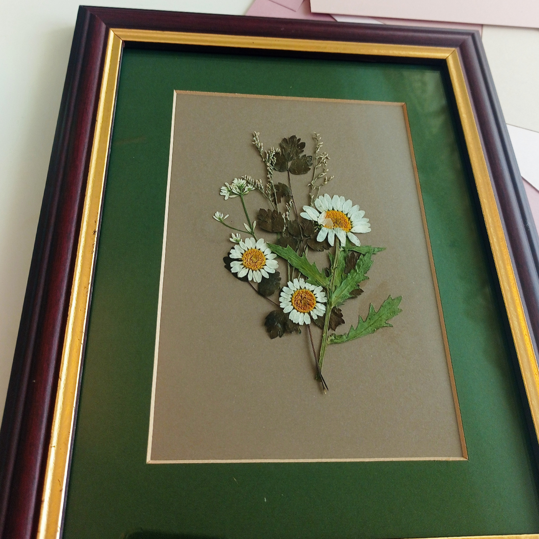 Pressed Flower Art - Old World Elegance